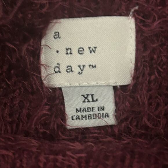 Eyelash Fuzzy Red Sweater Holiday Cozy Soft Knit Pullover Women's Size XL - Picture 2 of 3